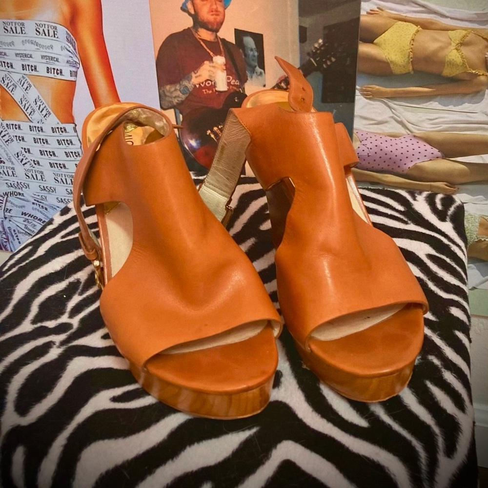 Michael Kors good condition size 9